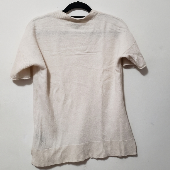 Saks Fifth Avenue Cashmere Short Sleeve V-neck Sweater - Picture 9 of 14